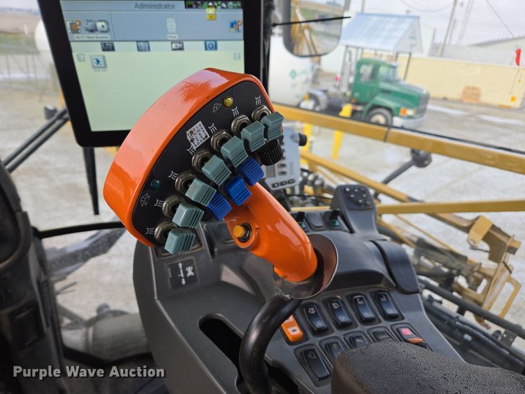 image for item EE7949 2015 Agco Rogator RG1100B sprayer