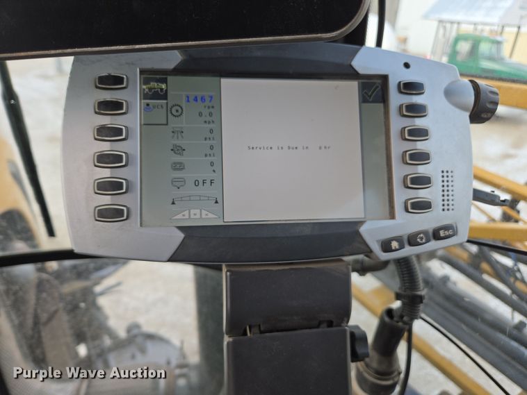 image for item EE7949 2015 Agco Rogator RG1100B sprayer