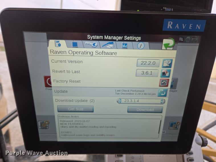 image for item EE7949 2015 Agco Rogator RG1100B sprayer