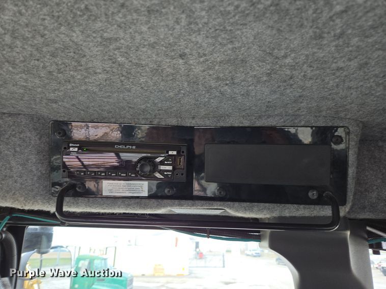 image for item EE7949 2015 Agco Rogator RG1100B sprayer