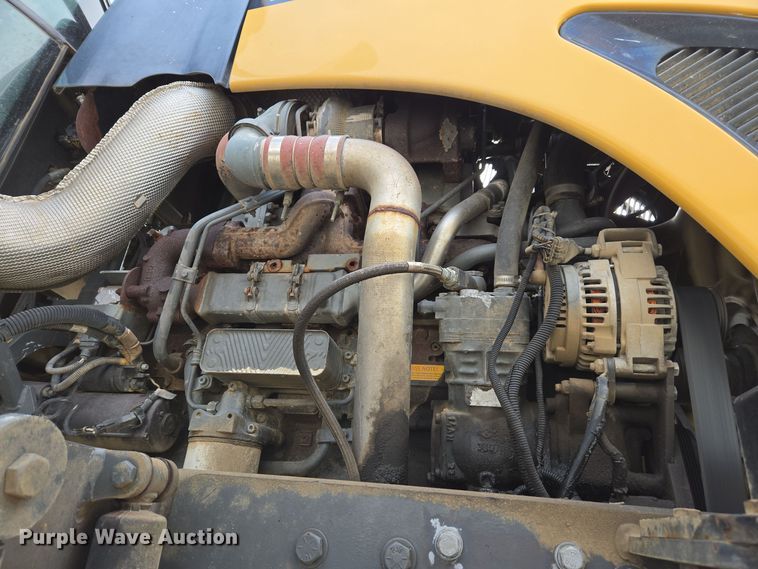 image for item EE7949 2015 Agco Rogator RG1100B sprayer