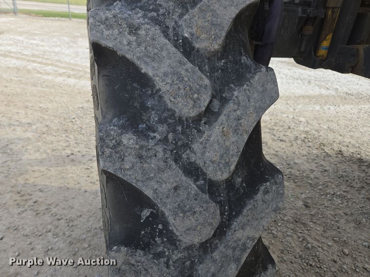 image for item EE7949 2015 Agco Rogator RG1100B sprayer