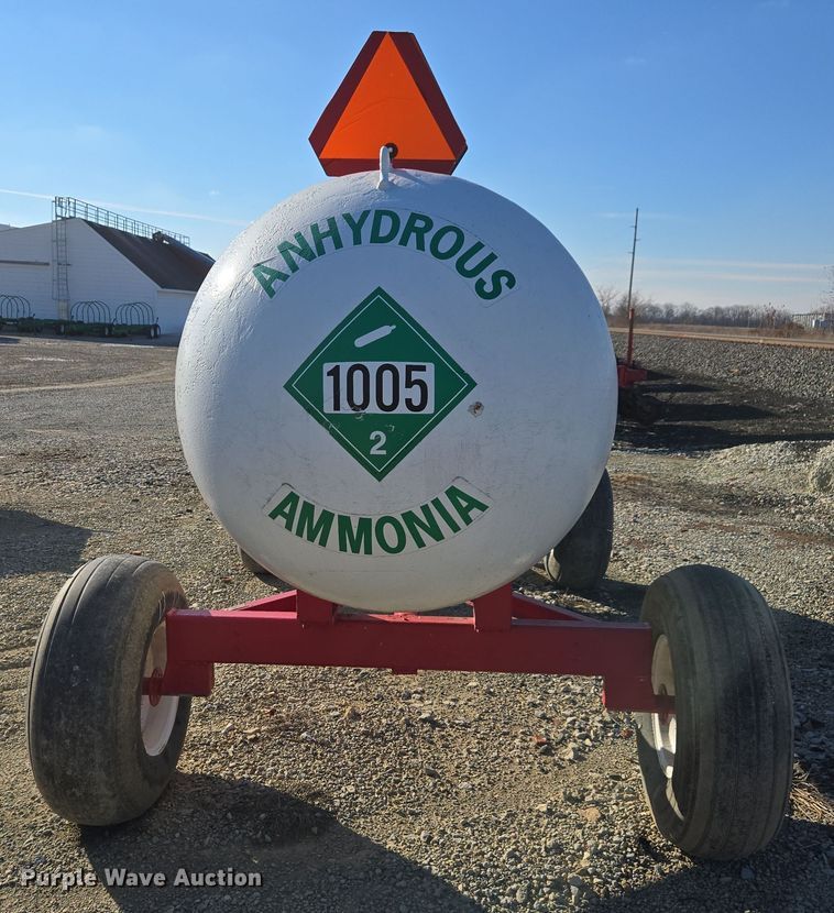 image for item EE7956 Vistron NH3 tank trailer