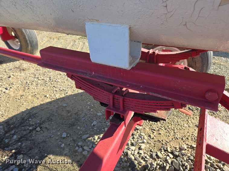 image for item EE7956 Vistron NH3 tank trailer