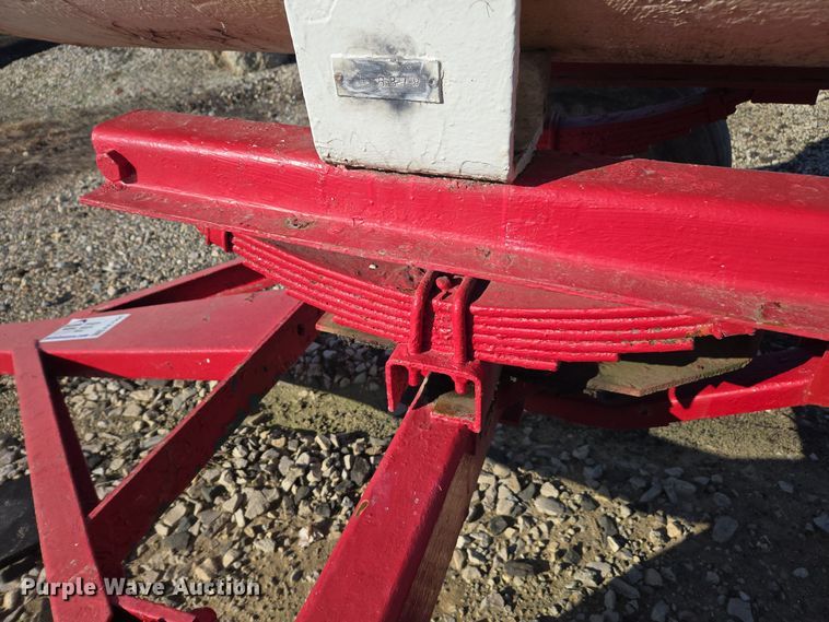 image for item EE7956 Vistron NH3 tank trailer