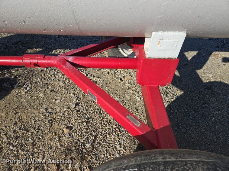 image for item EE7956 Vistron NH3 tank trailer