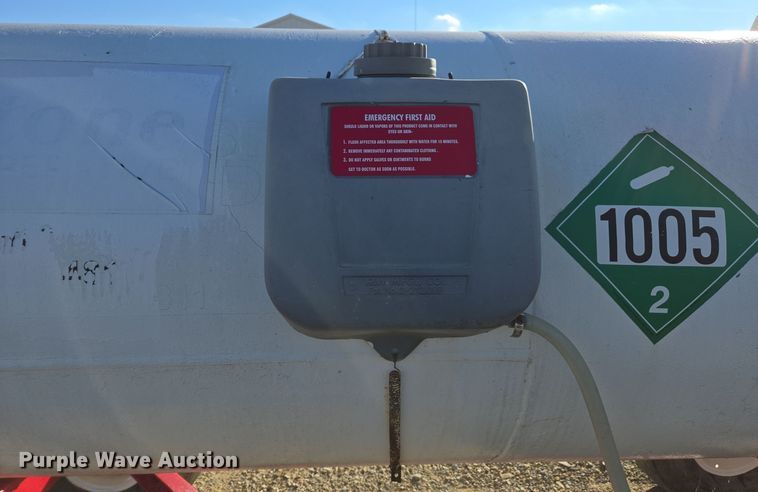 image for item EE7956 Vistron NH3 tank trailer