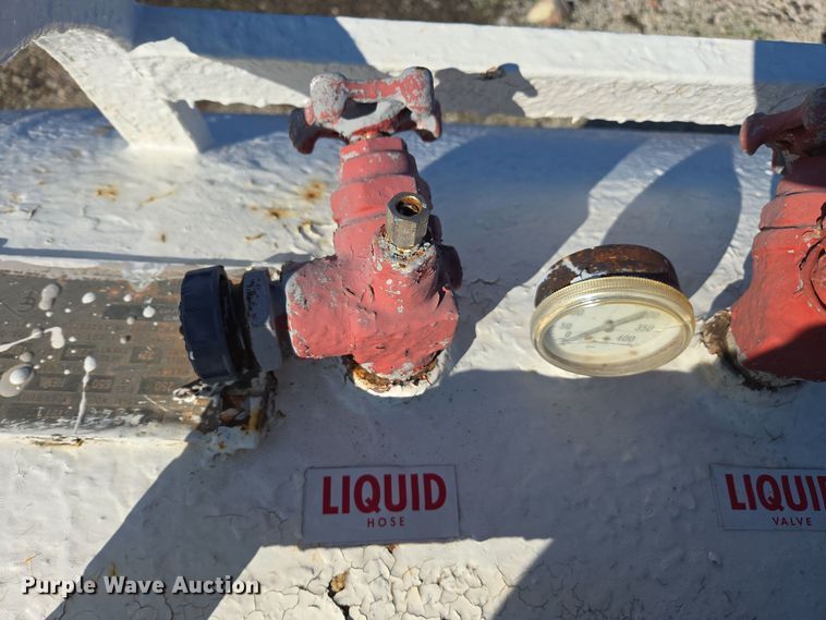 image for item EE7956 Vistron NH3 tank trailer