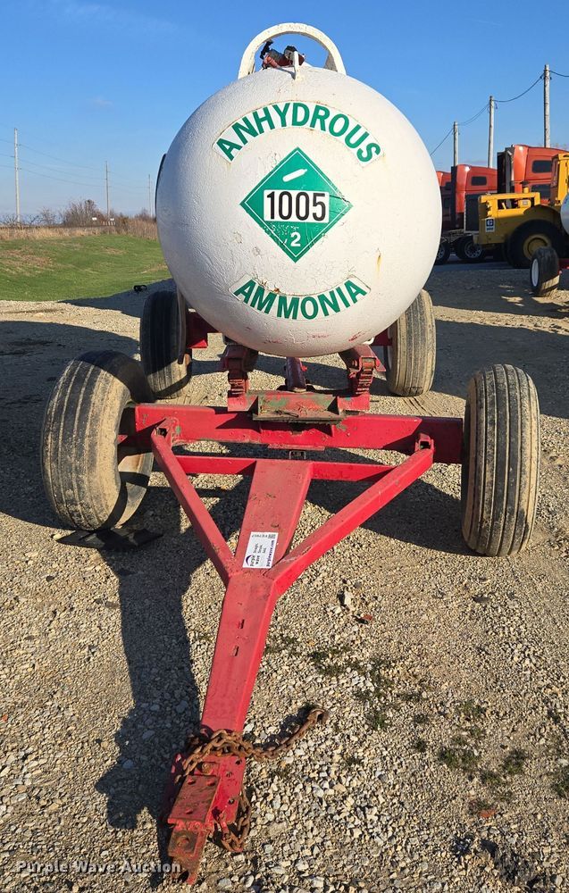 image for item EE7957 Vistron NH3 tank trailer