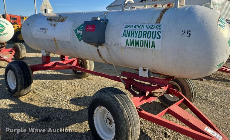 image for item EE7957 Vistron NH3 tank trailer