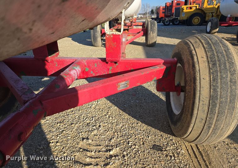 image for item EE7957 Vistron NH3 tank trailer