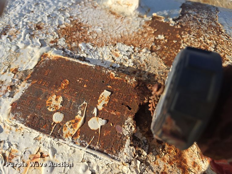 image for item EE7957 Vistron NH3 tank trailer