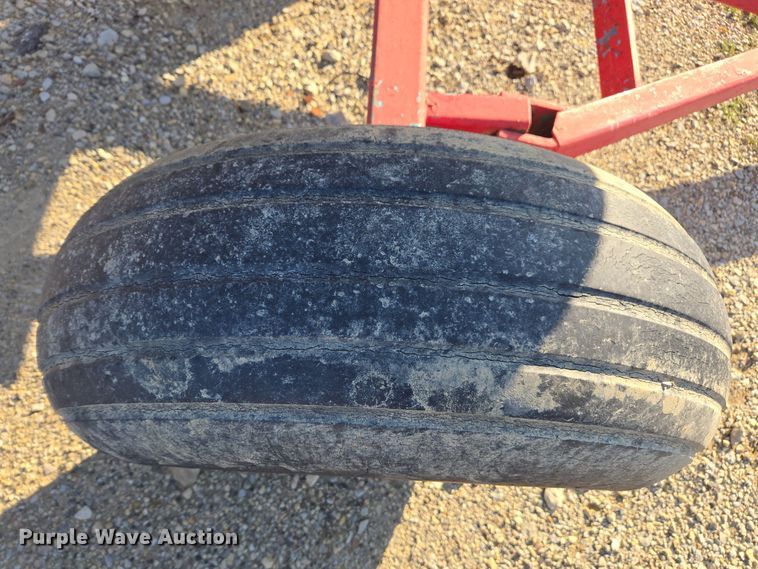 image for item EE7957 Vistron NH3 tank trailer