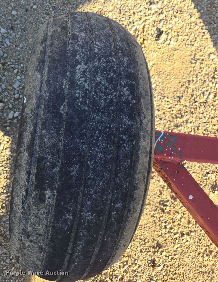 image for item EE7957 Vistron NH3 tank trailer