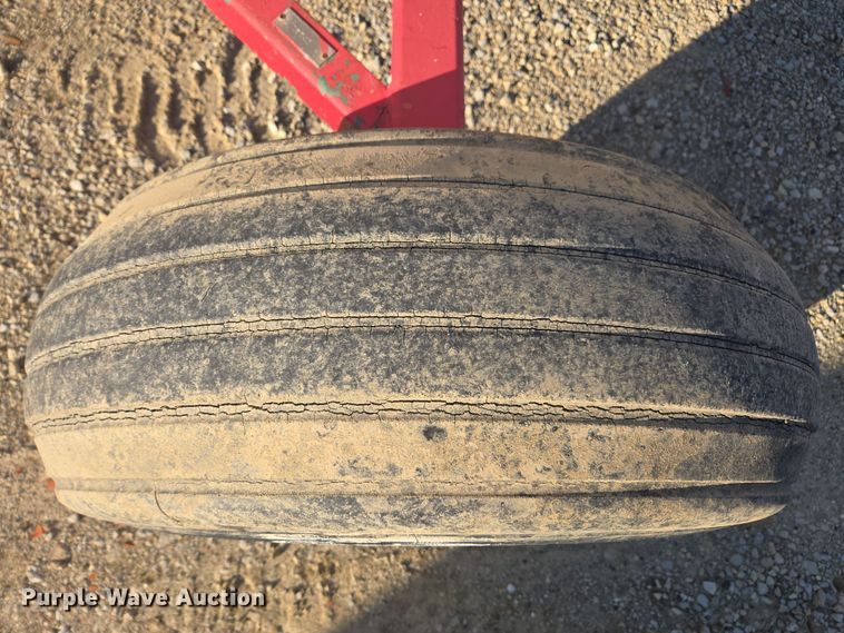 image for item EE7957 Vistron NH3 tank trailer