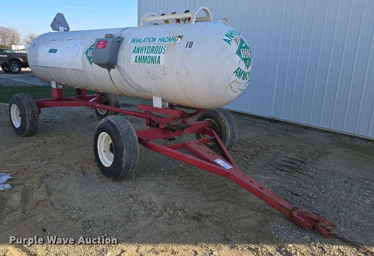image for item EE7958 Vistron NH3 tank trailer