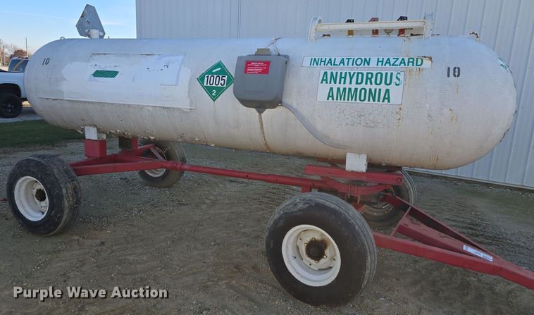 image for item EE7958 Vistron NH3 tank trailer