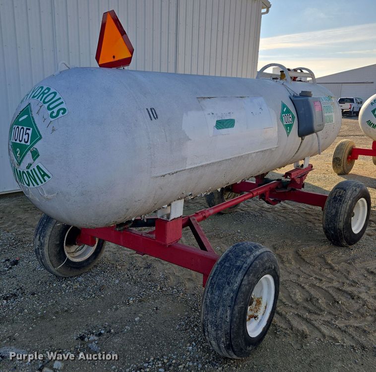 image for item EE7958 Vistron NH3 tank trailer