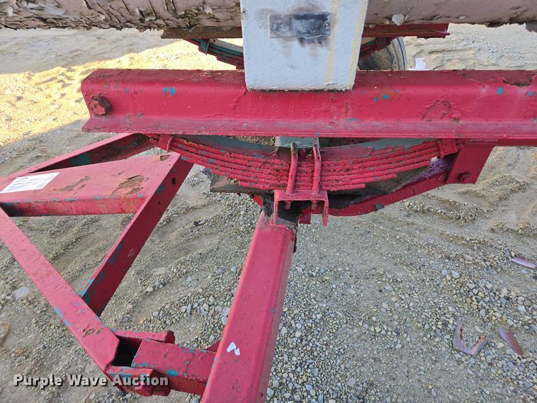 image for item EE7958 Vistron NH3 tank trailer