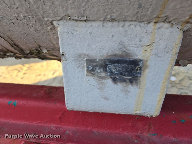 image for item EE7958 Vistron NH3 tank trailer