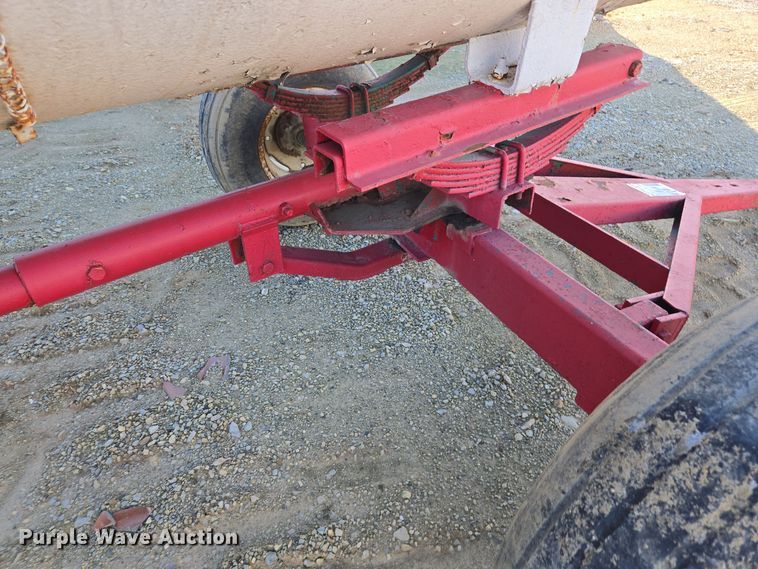 image for item EE7958 Vistron NH3 tank trailer