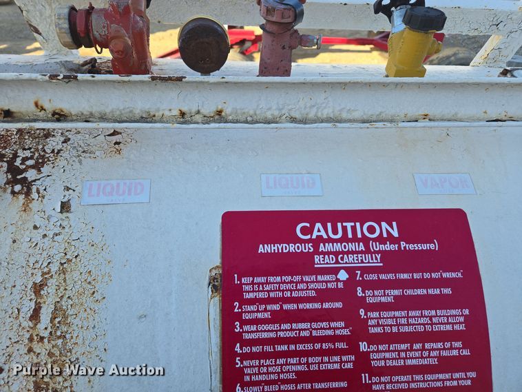 image for item EE7958 Vistron NH3 tank trailer