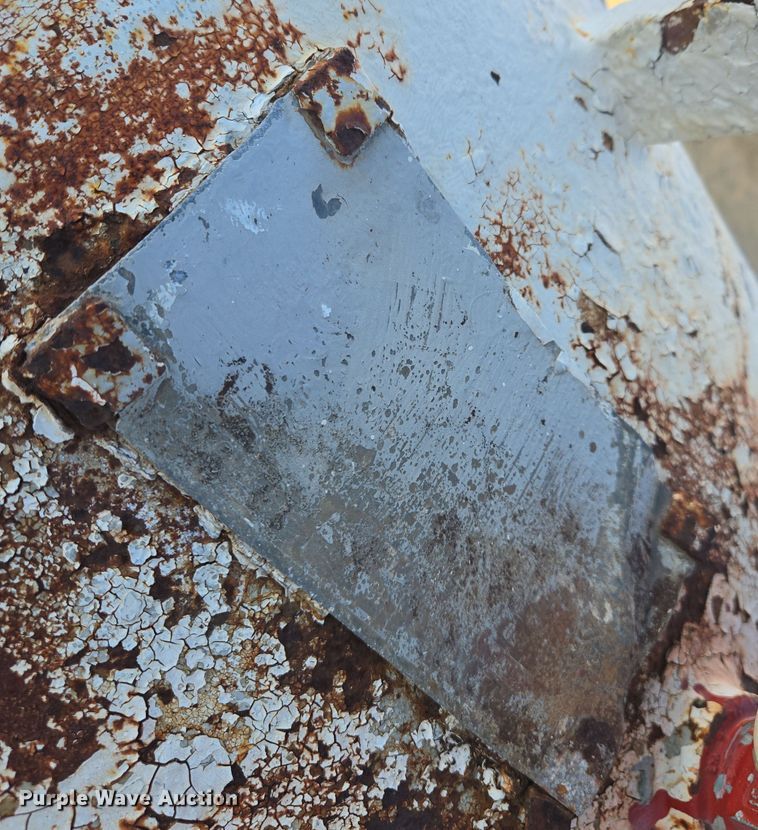 image for item EE7958 Vistron NH3 tank trailer