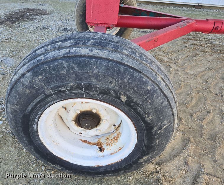 image for item EE7958 Vistron NH3 tank trailer