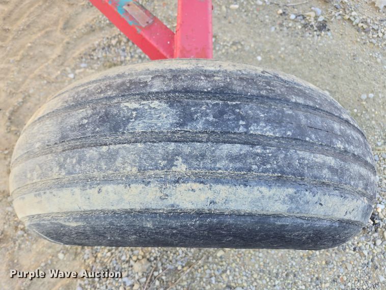 image for item EE7958 Vistron NH3 tank trailer