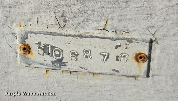 image for item EE7959 NH3 tank trailer