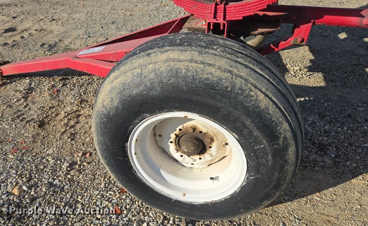 image for item EE7959 NH3 tank trailer