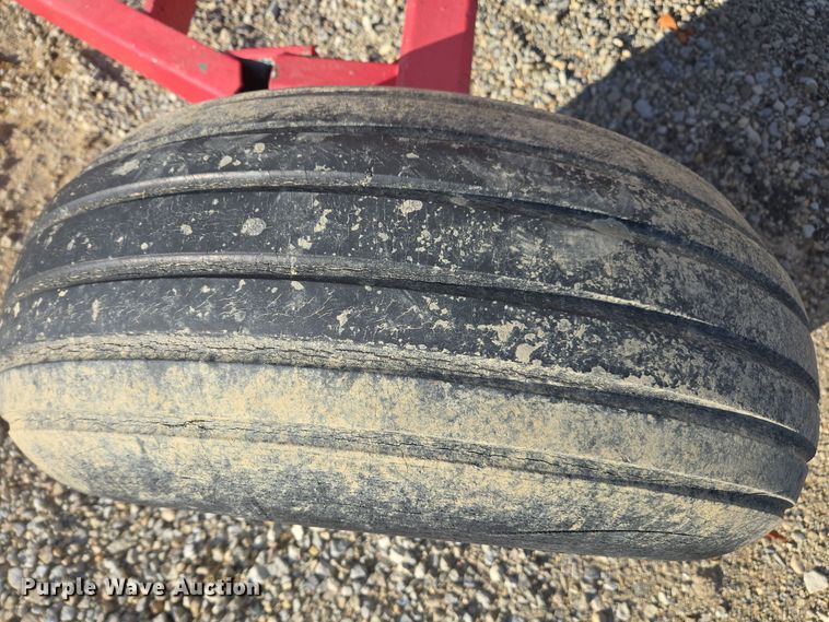 image for item EE7959 NH3 tank trailer