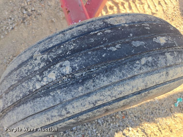 image for item EE7959 NH3 tank trailer