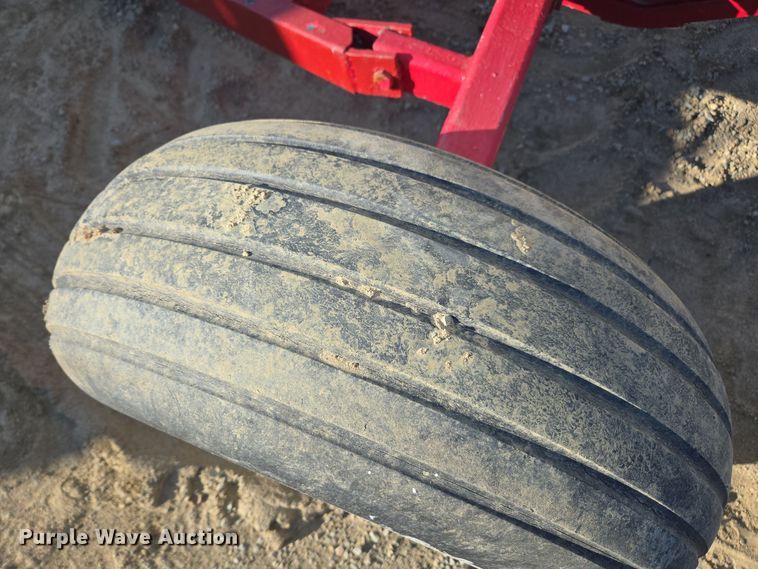 image for item EE7960 NH3 tank trailer