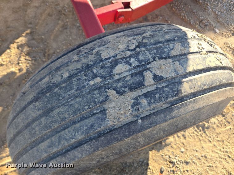 image for item EE7960 NH3 tank trailer