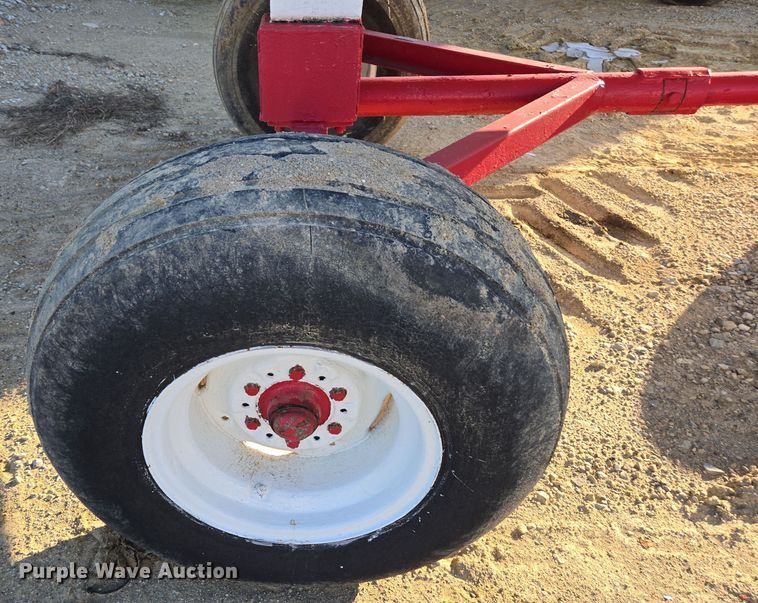 image for item EE7960 NH3 tank trailer