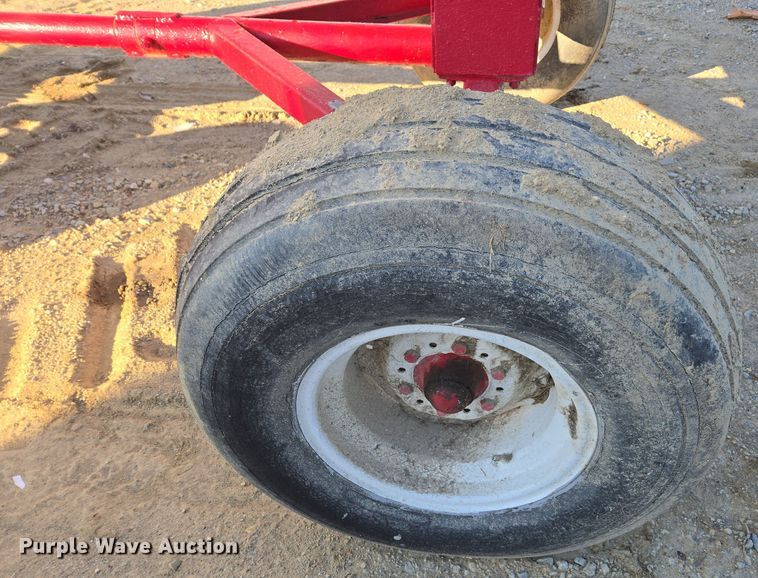 image for item EE7960 NH3 tank trailer