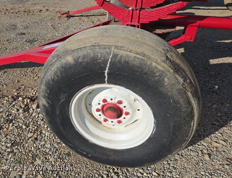 image for item EE7961 NH3 tank trailer