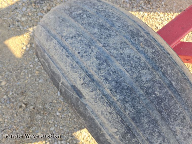 image for item EE7961 NH3 tank trailer