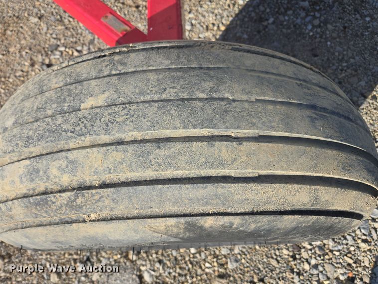 image for item EE7961 NH3 tank trailer