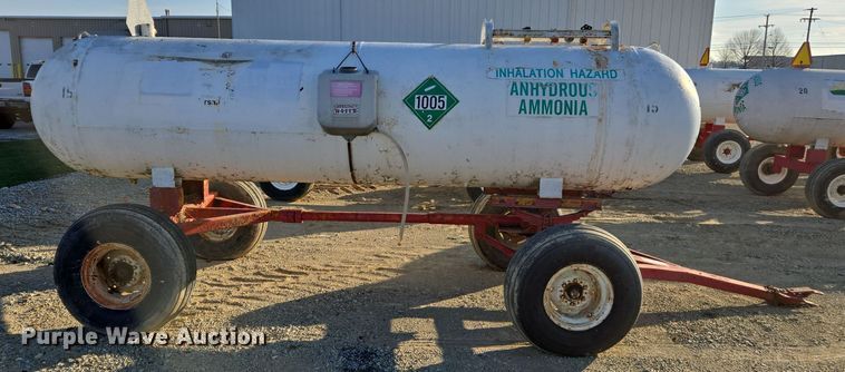 image for item EE7962 Vistron NH3 tank trailer