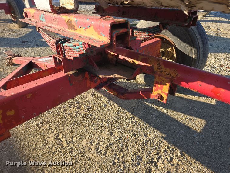 image for item EE7962 Vistron NH3 tank trailer