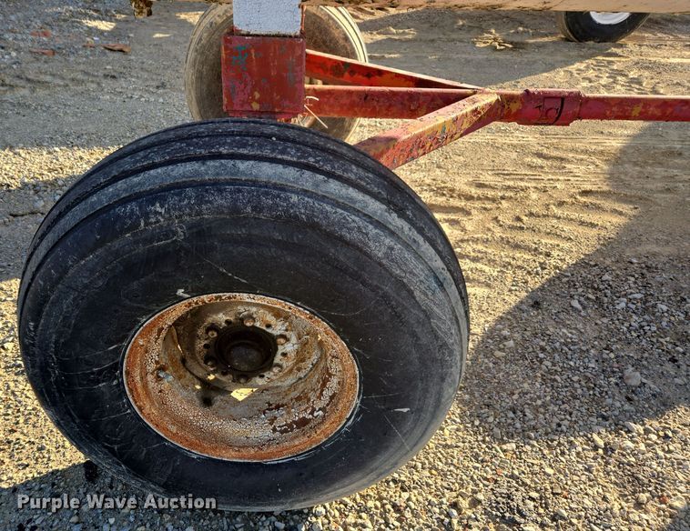 image for item EE7962 Vistron NH3 tank trailer