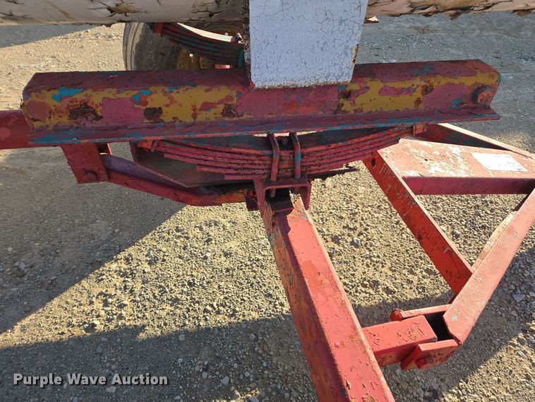 image for item EE7962 Vistron NH3 tank trailer