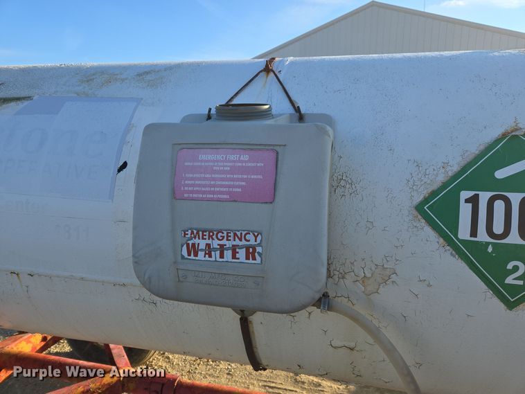 image for item EE7962 Vistron NH3 tank trailer