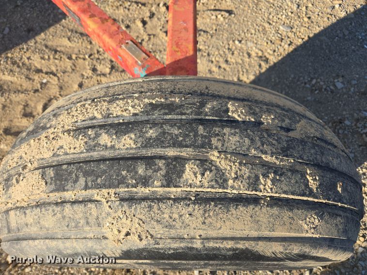 image for item EE7962 Vistron NH3 tank trailer