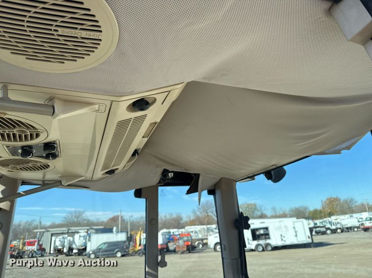 image for item EG2337 John Deere 6415 MFWD tractor