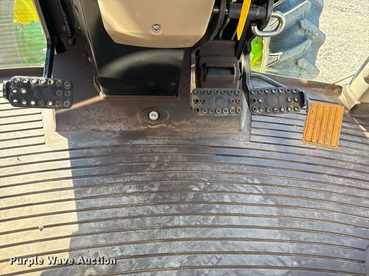 image for item EG2337 John Deere 6415 MFWD tractor