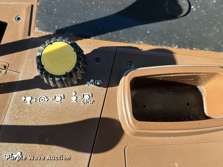 image for item EG2337 John Deere 6415 MFWD tractor