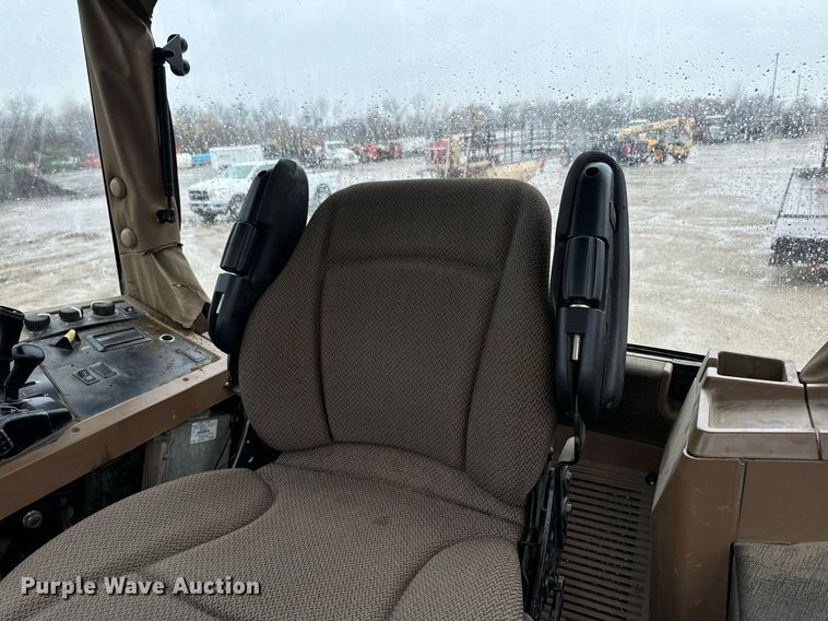 image for item EG6994 1997 John Deere 7410 MFWD tractor